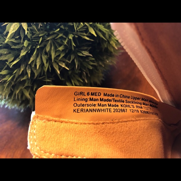 Girls Memory Foam Sandals - Picture 4 of 6